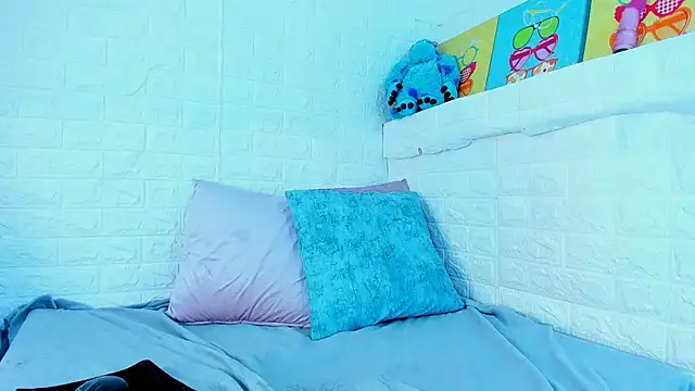 cathaleyahh online show from February 5, 2025, 6:35 am