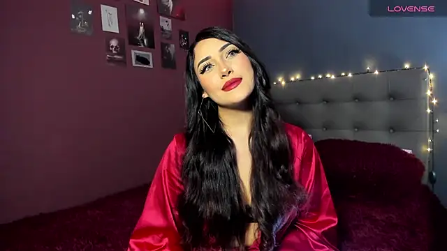 charlotte james0 online show from January 9, 2026, 2:36 am