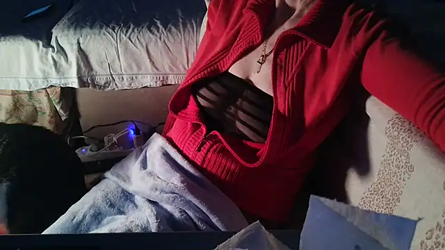 VeneRed online show from March 3, 2025, 7:17 pm