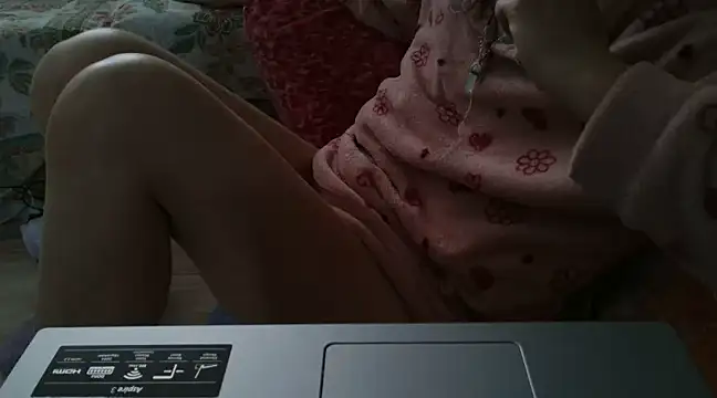 VeneRed online show from March 11, 2025, 3:45 pm