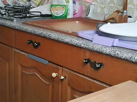 VeneRed online show from November 23, 2025, 9:09 am