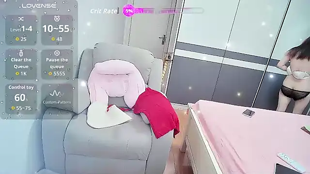 CN-Shanshan online show from October 1, 2025, 1:55 am