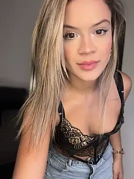 Alisha-Bond online show from July 23, 2026, 11:13 pm
