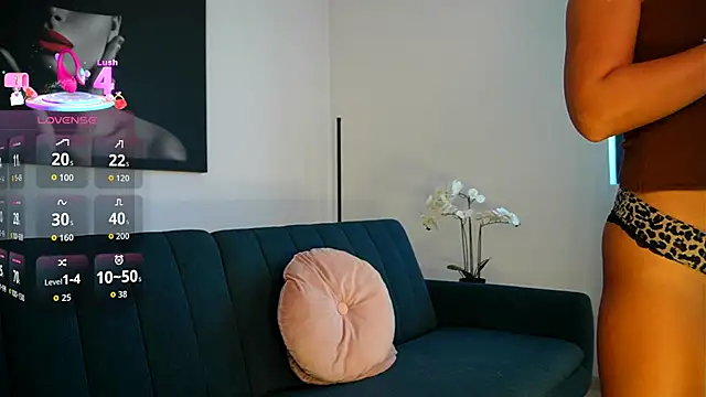 izzy belle online show from September 24, 2025, 12:08 pm