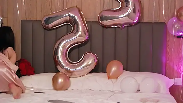 AllisonSky online show from February 7, 2025, 1:43 pm