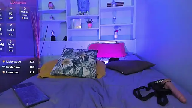 Lucy Williiams online show from February 22, 2025, 11:35 pm