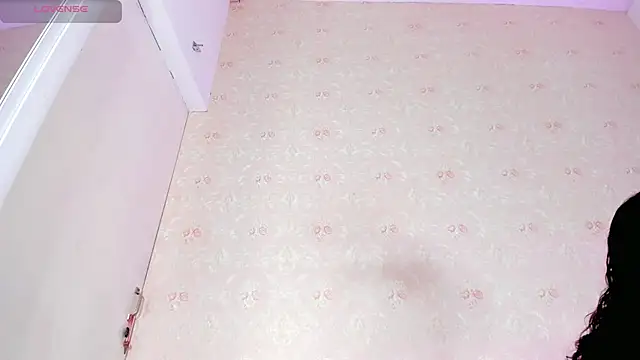 AMAIAA LOVE online show from February 17, 2025, 3:20 pm