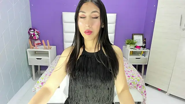 Sophia abad7 online show from December 4, 2025, 4:27 pm