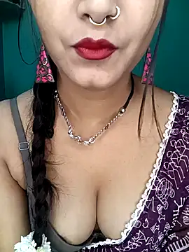 Diamond queeen online show from December 20, 2024, 8:12 pm