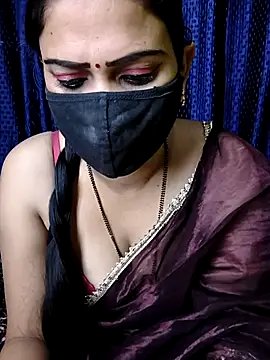 kaveerpooja947 online show from November 13, 2025, 5:12 pm