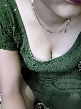 Snapshot of kaveerpooja947 chatting on March 3, 2026, 4:46 pm kaveerpooja947 online show from March 3, 2026, 4:46 pm