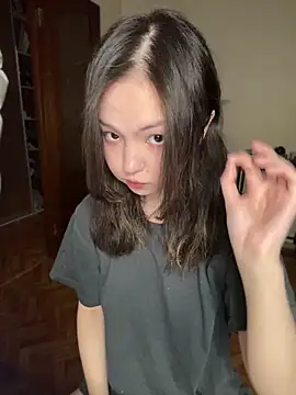 lalallalalaa- online show from March 19, 2025, 8:34 am