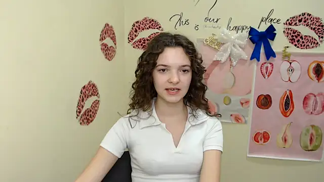  SusieSu  online show from December 23, 2024, 10:10 am