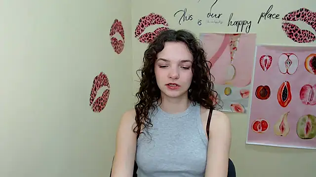  SusieSu  online show from March 10, 2025, 7:10 am