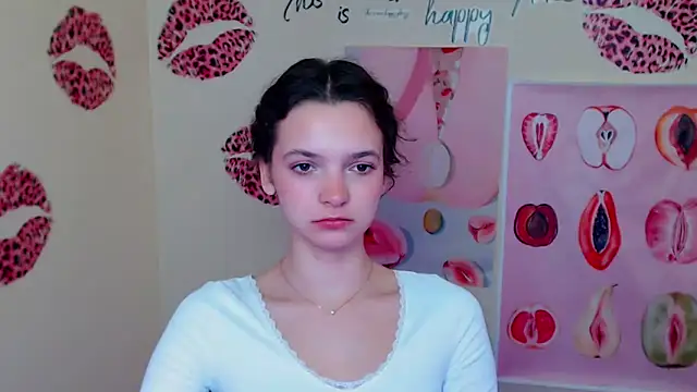  SusieSu  online show from February 9, 2026, 1:15 pm