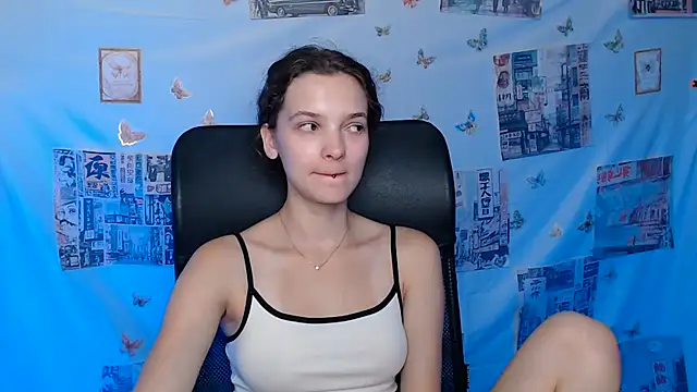  SusieSu  online show from July 20, 2026, 12:18 pm