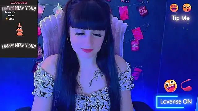 Violla My online show from April 17, 2026, 5:43 am