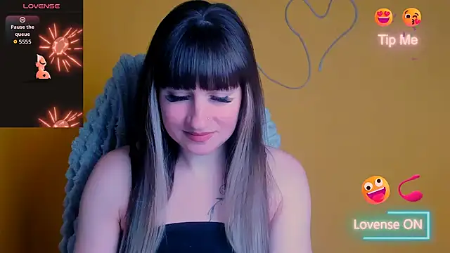 Snapshot of Violla_My chatting on May 2, 2026, 5:45 am Violla My online show from May 2, 2026, 5:45 am