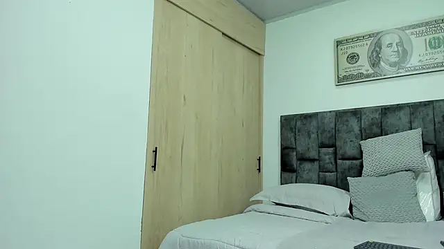 BastianFerrari online show from December 23, 2024, 12:14 am