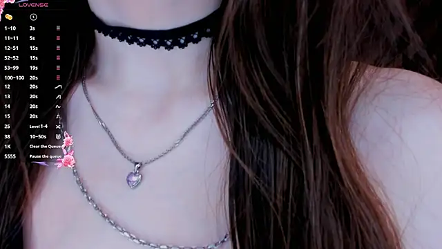 EvaBradley online show from December 30, 2024, 4:29 pm