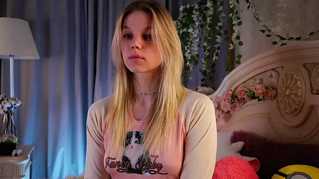 EdlinAlliston online show from December 18, 2025, 1:28 pm