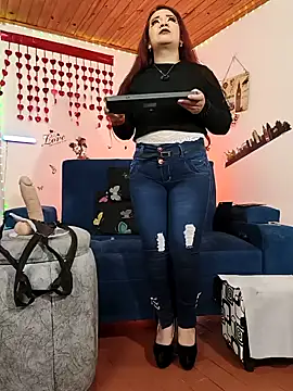 keila j online show from September 13, 2025, 10:15 am