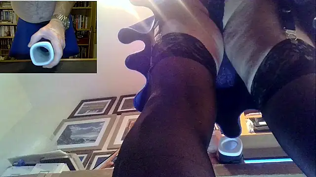 nataliecdlive online show from December 7, 2024, 12:08 am