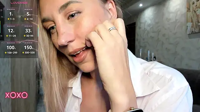 lady Nati online show from October 7, 2025, 1:41 pm