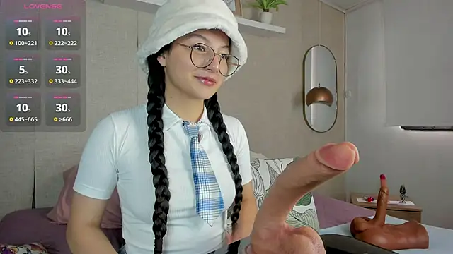 Eva depp online show from November 12, 2025, 2:50 pm