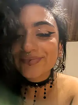 Lila Desiree online show from December 17, 2024, 4:23 am