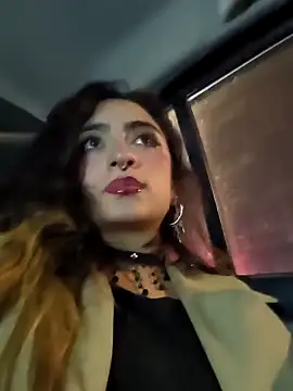 Lila Desiree online show from December 18, 2024, 3:26 am