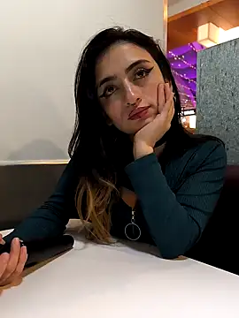 Lila Desiree online show from December 29, 2024, 2:38 am