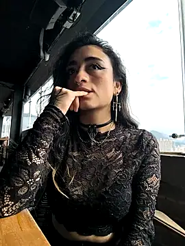 Lila Desiree online show from September 15, 2025, 8:20 pm