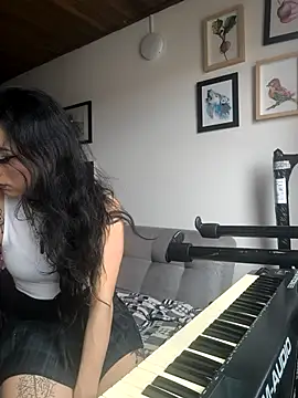 Lila Desiree online show from November 23, 2025, 4:29 pm