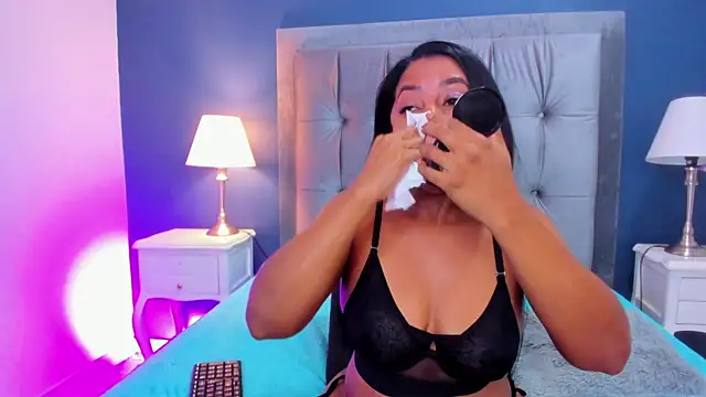 Kamila-Kane online show from March 8, 2025, 2:01 am