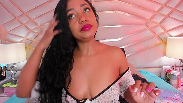 Kamila-Kane online show from October 14, 2025, 7:47 pm