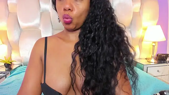 Kamila-Kane online show from March 10, 2026, 8:14 pm