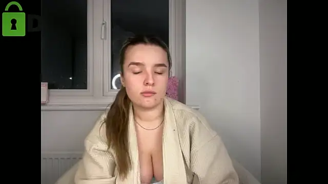 maisiesmithx online show from February 5, 2026, 10:03 pm