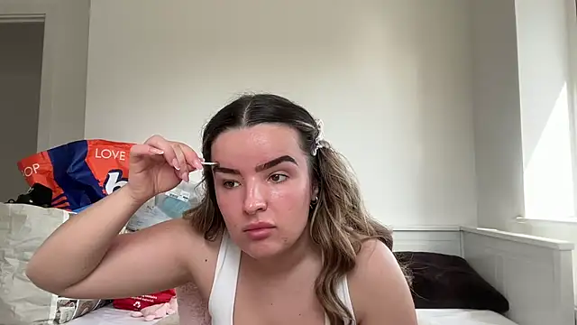 maisiesmithx online show from April 8, 2026, 11:10 am