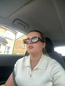 maisiesmithx online show from July 1, 2026, 12:29 pm