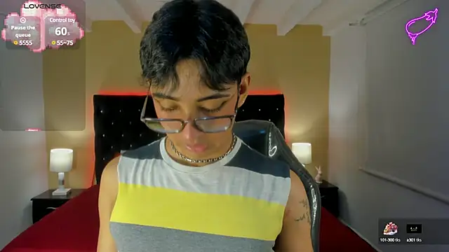 Dark hairy  online show from March 19, 2025, 3:20 am