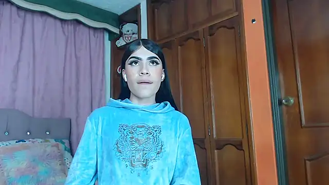 cuttebabe  online show from March 17, 2025, 11:32 pm