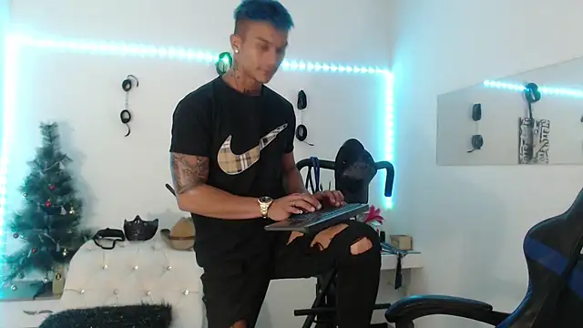 Leonard Price online show from February 7, 2025, 2:37 pm