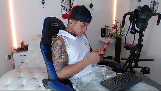 Leonard Price online show from March 7, 2025, 3:28 pm