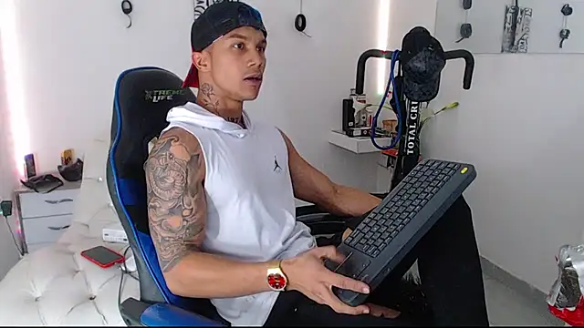 Leonard Price online show from March 19, 2025, 2:37 am