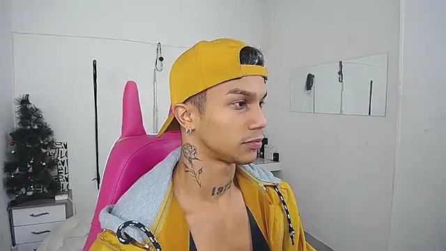 Leonard Price online show from December 19, 2025, 1:40 pm