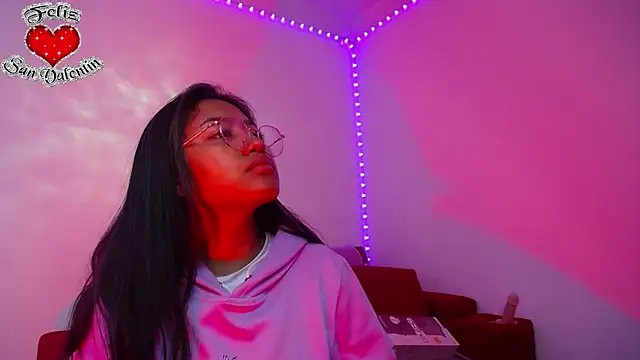 ricura mily online show from March 6, 2025, 10:52 am