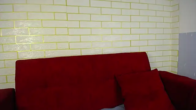 ricura mily online show from November 25, 2025, 3:17 am