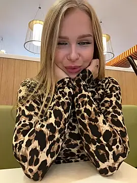 mur girl online show from December 30, 2024, 9:37 am