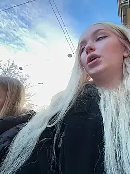 mur girl online show from January 4, 2025, 9:21 am